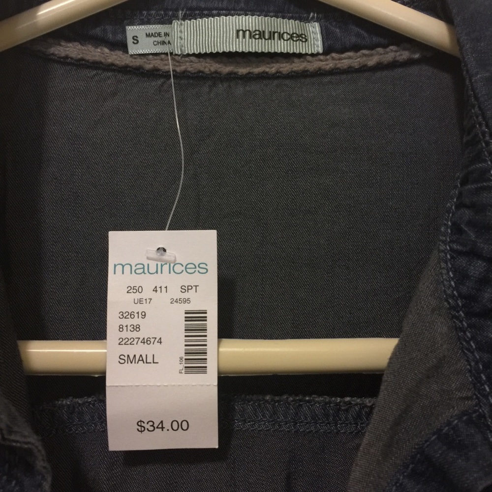 ❤️❤️❤️Maurice’s button up/Down long sleeve ❤️❤️❤️ - Picture 2 of 7
